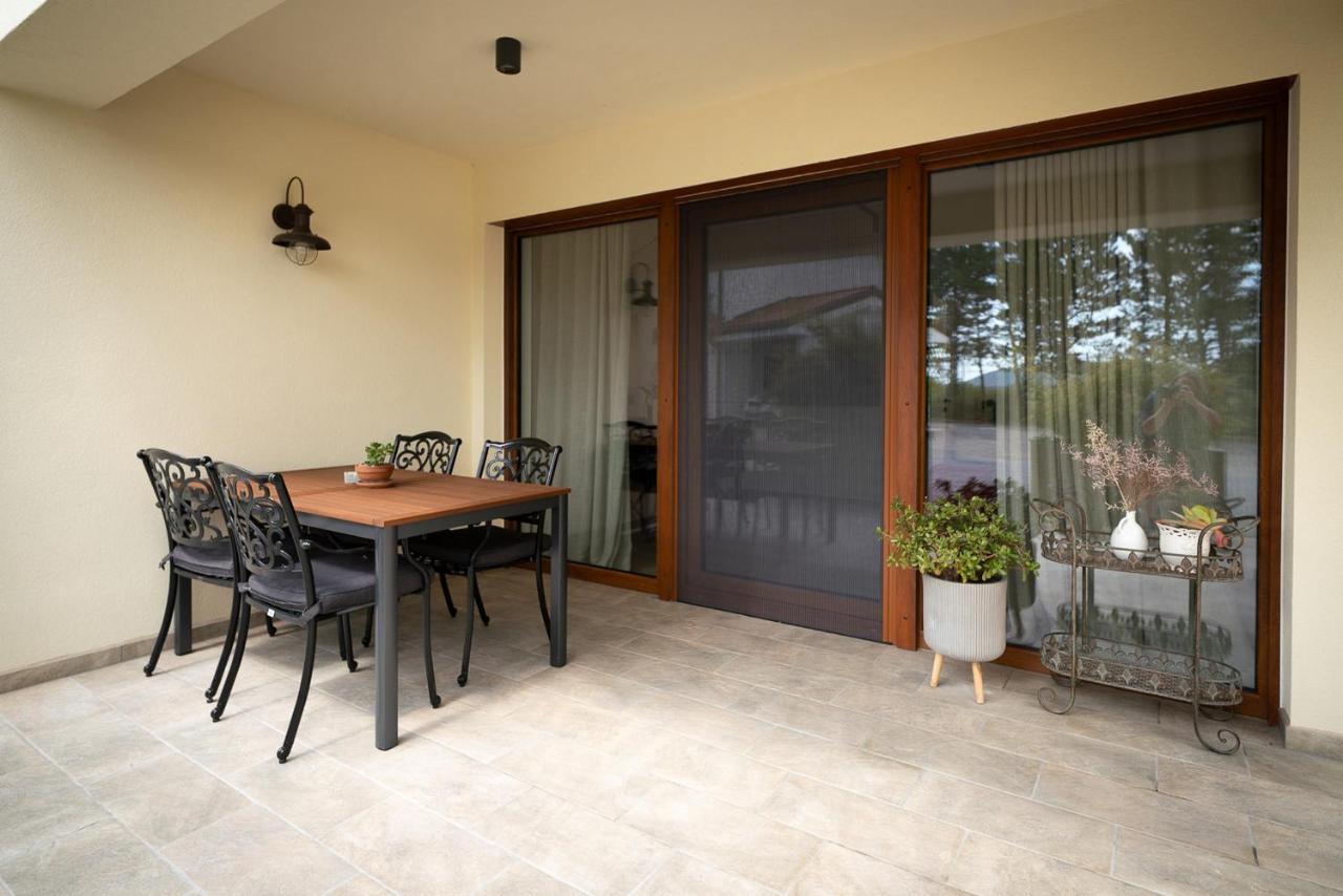 Apartments Kras 24 With Pool Sezana Exterior photo