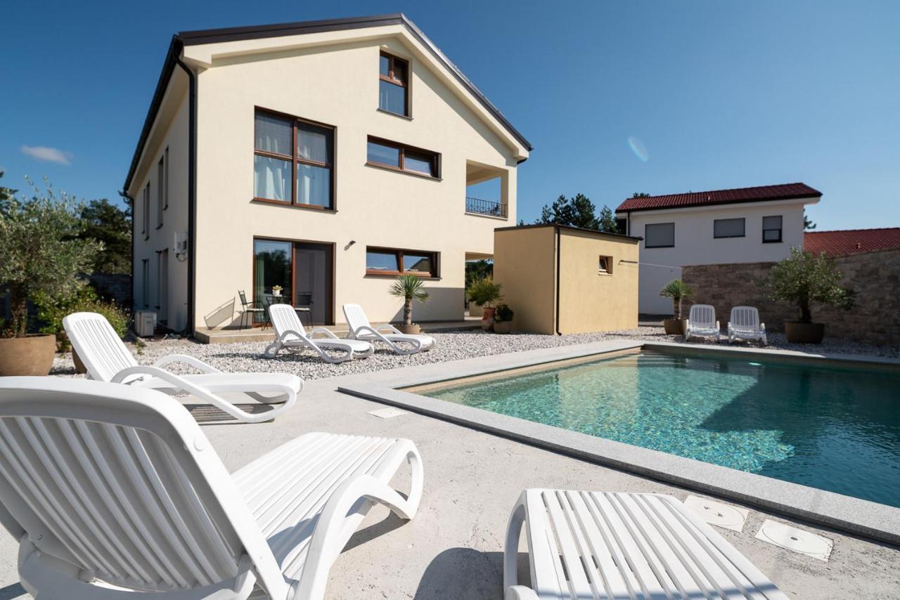 Apartments Kras 24 With Pool Sezana Exterior photo